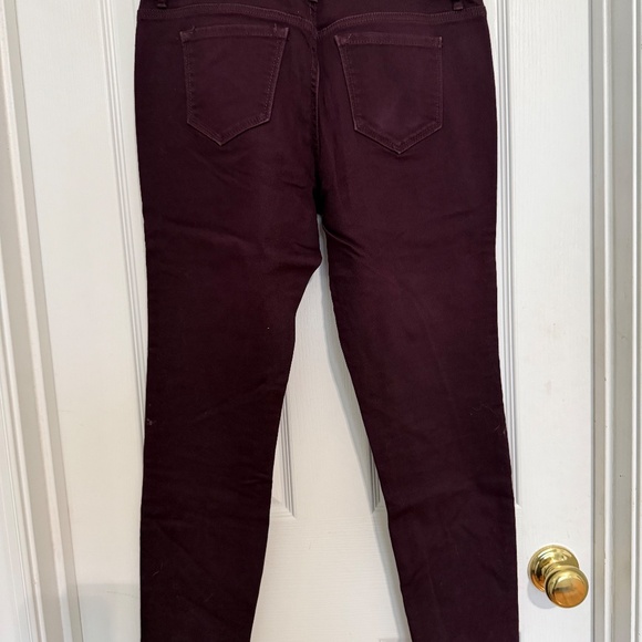 Simply Vera Wang Mid Rise Skinny Jean, size 6, Purple - Picture 3 of 4